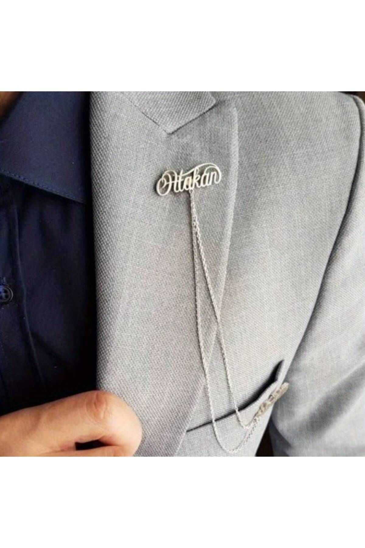 925 Ayar Gümüş İsimli Yaka İğnesi Damat Hediyesi Kişiye Özel