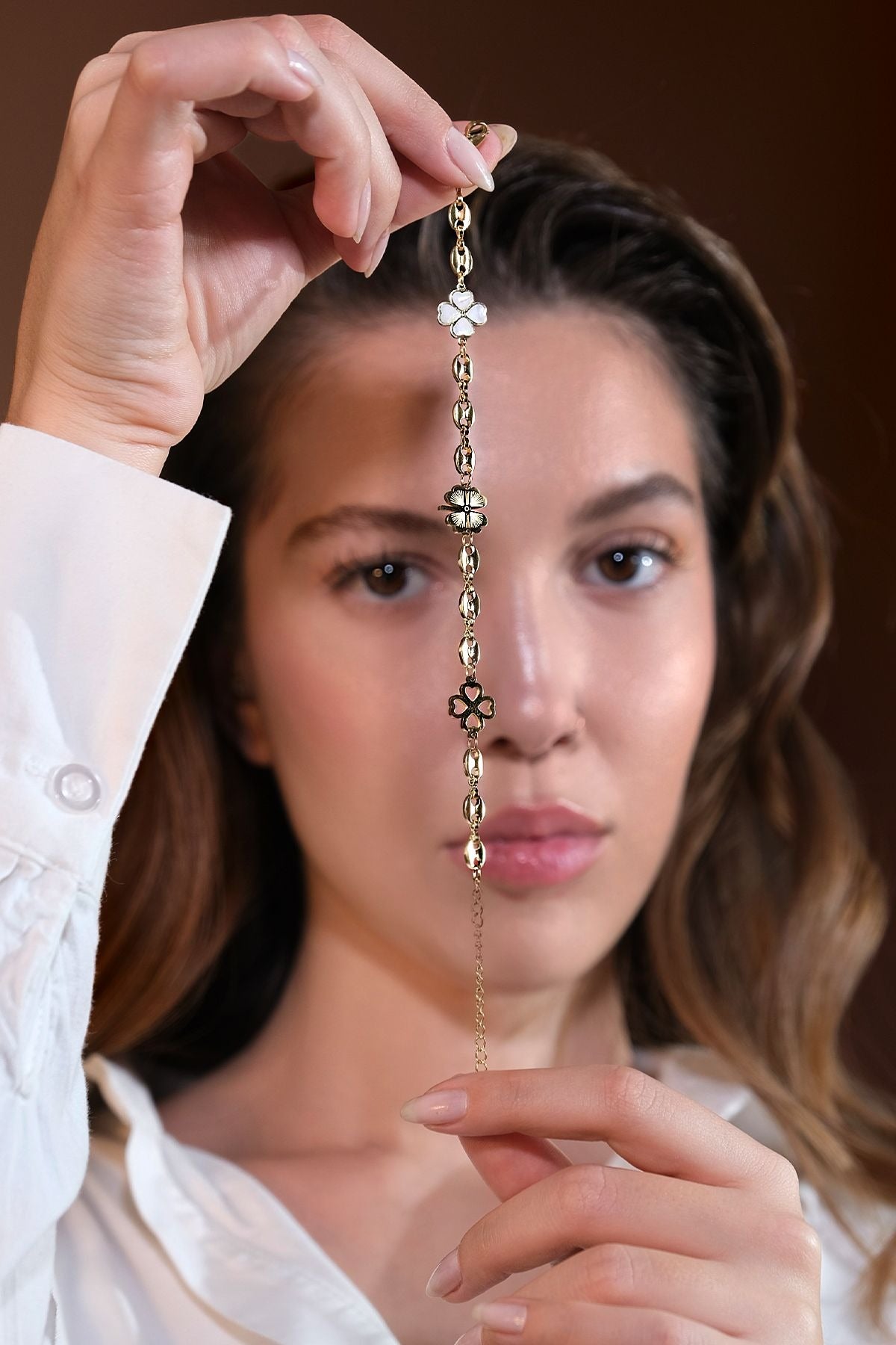 Çelik Yonca 316L Kararmaz Sedef Taşlı Kadın Bileklik