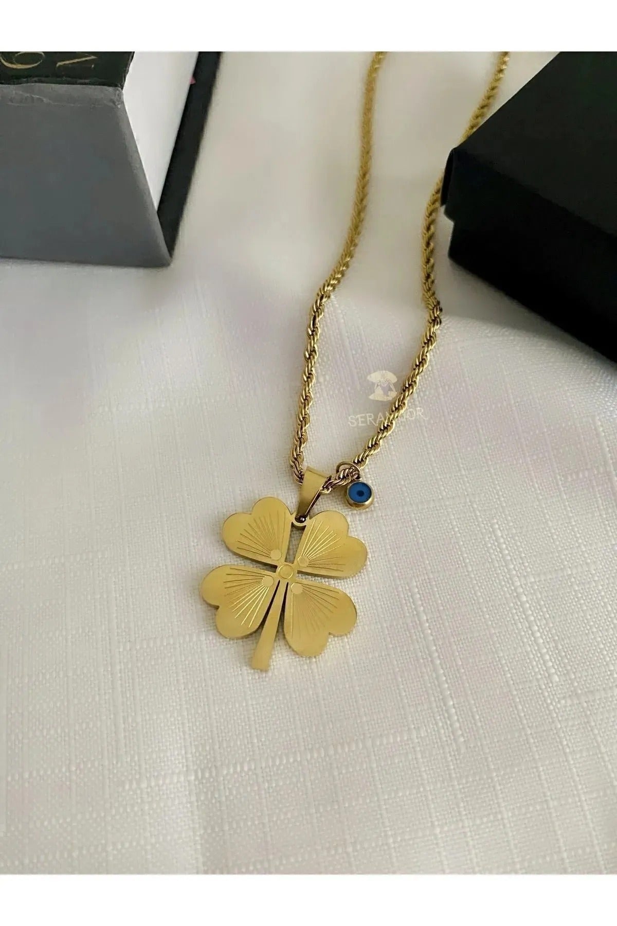 Çelik İsimli Yonca Kolye Burgu Zincirli Yonca Kolye 60 Cm Kararma Yapmaz Ahşap Kutulu
